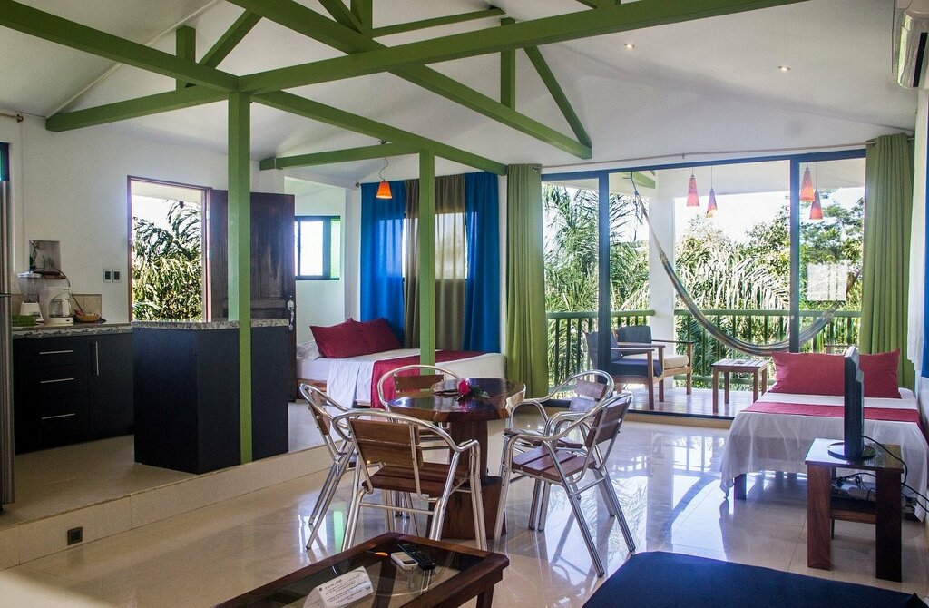 Hotel283