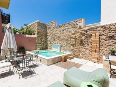 Hotel589