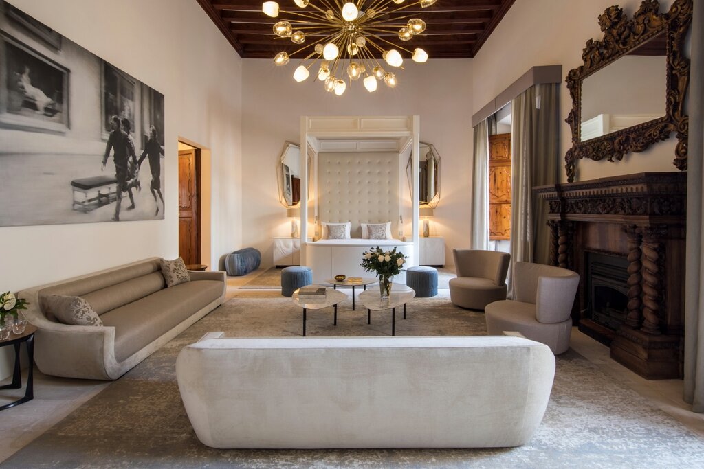 Hotel889