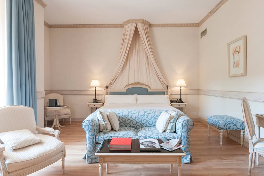 Hotel908