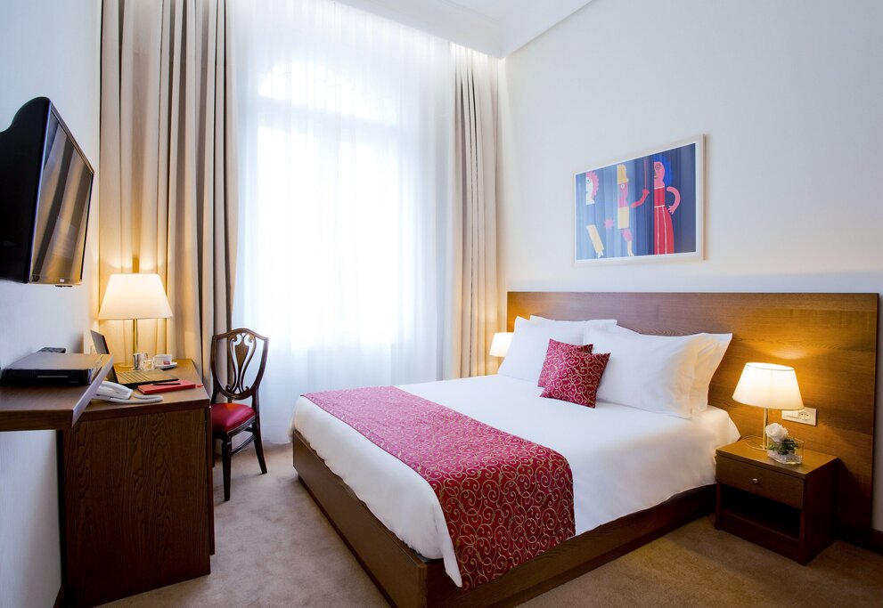 Hotel1372