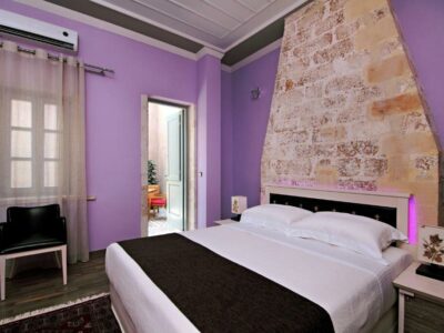 Hotel599