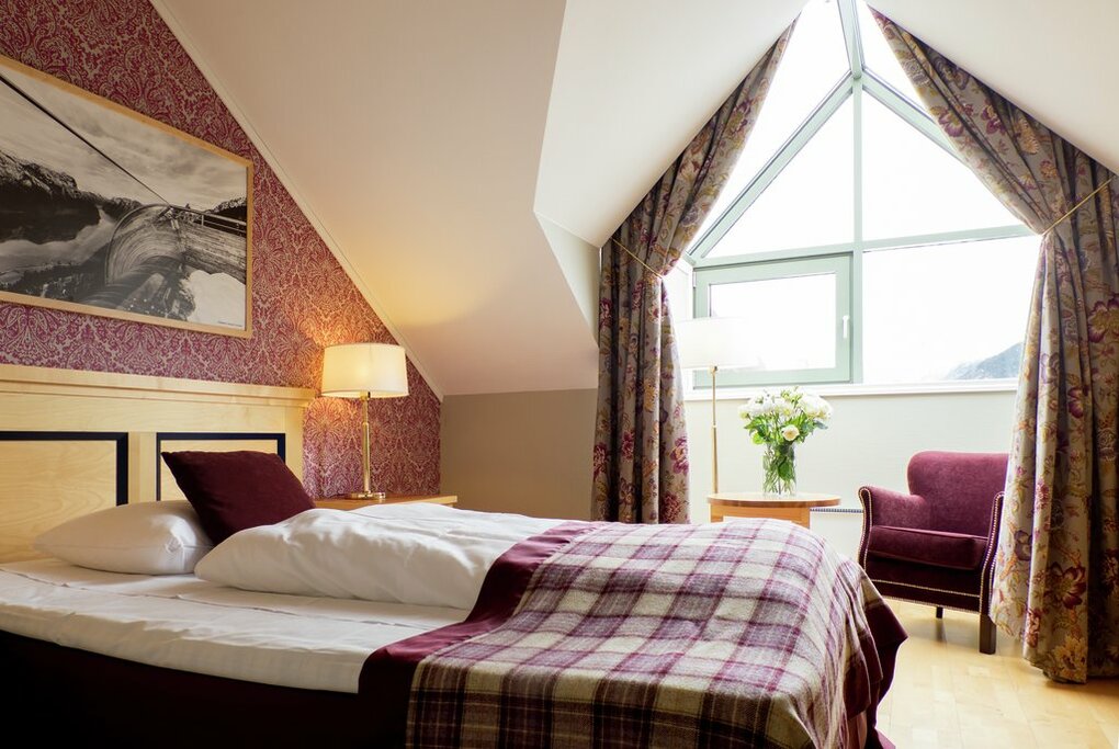 Hotel365