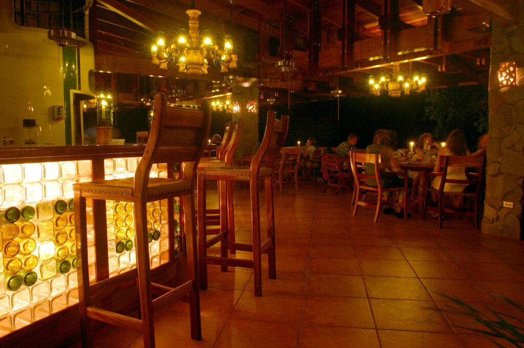 Hotel183