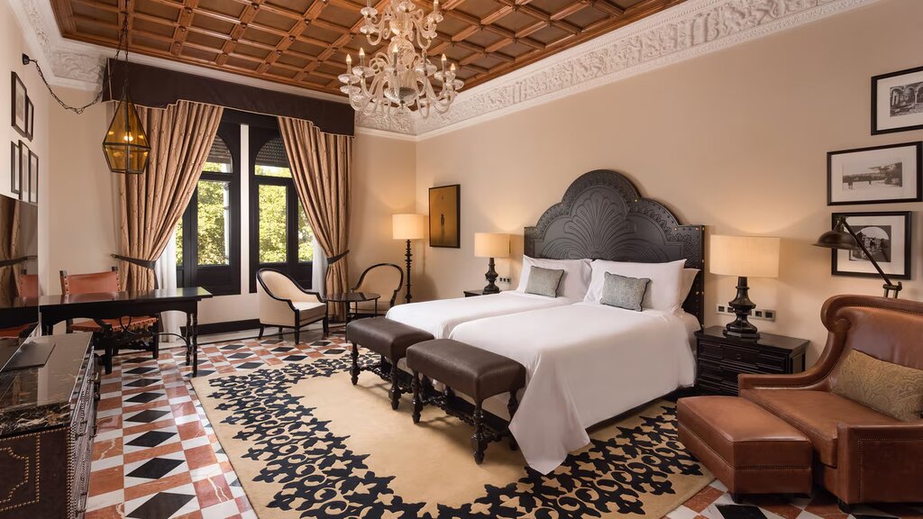 Hotel741