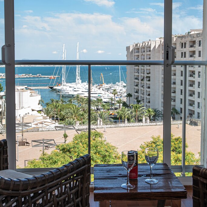 Hotel844
