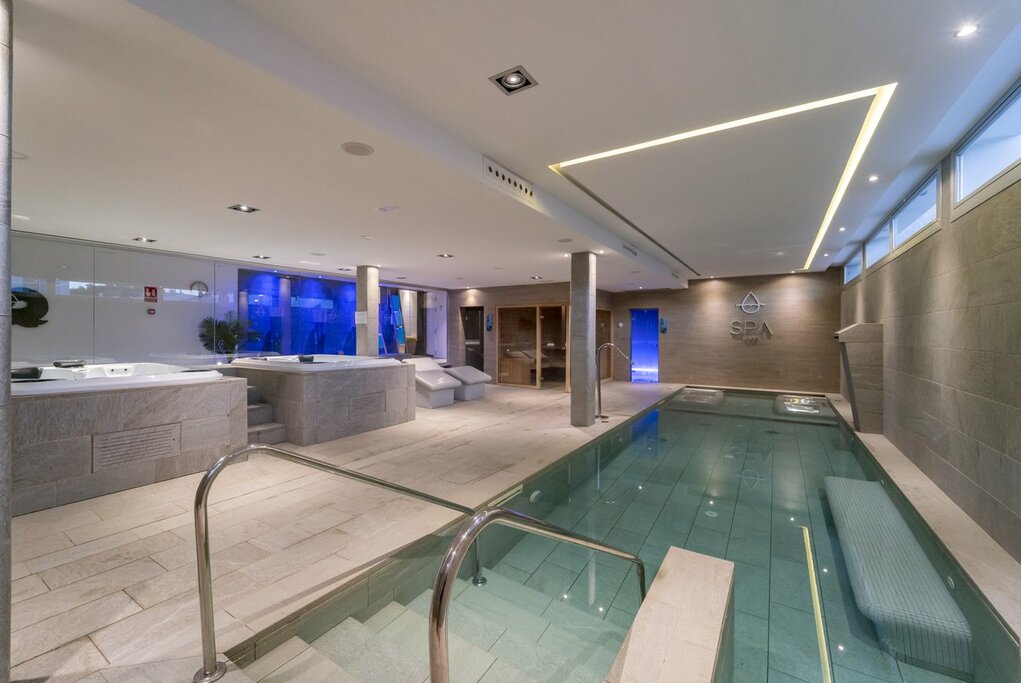 Hotel1000