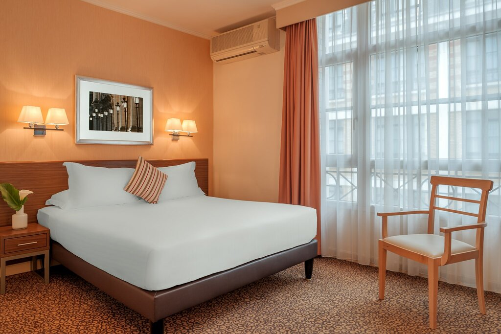 Hotel1295