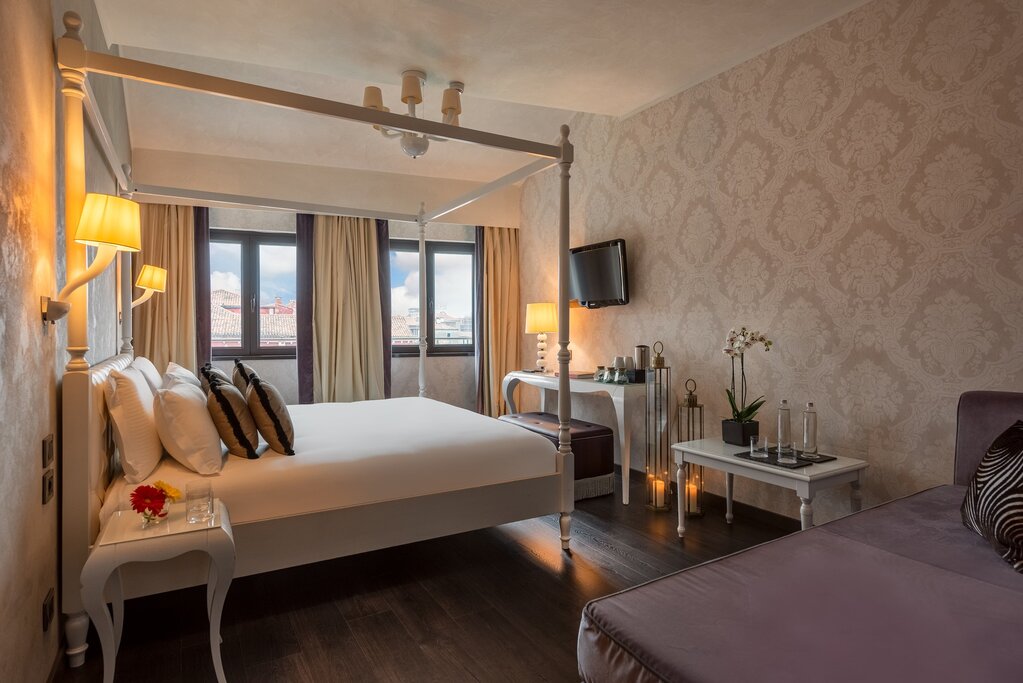 Hotel24