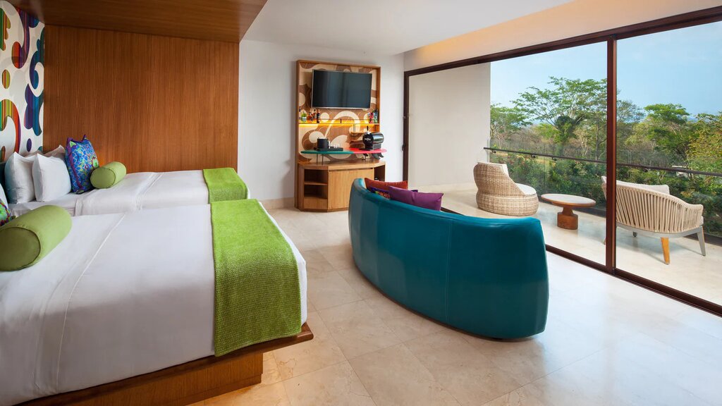 Hotel198