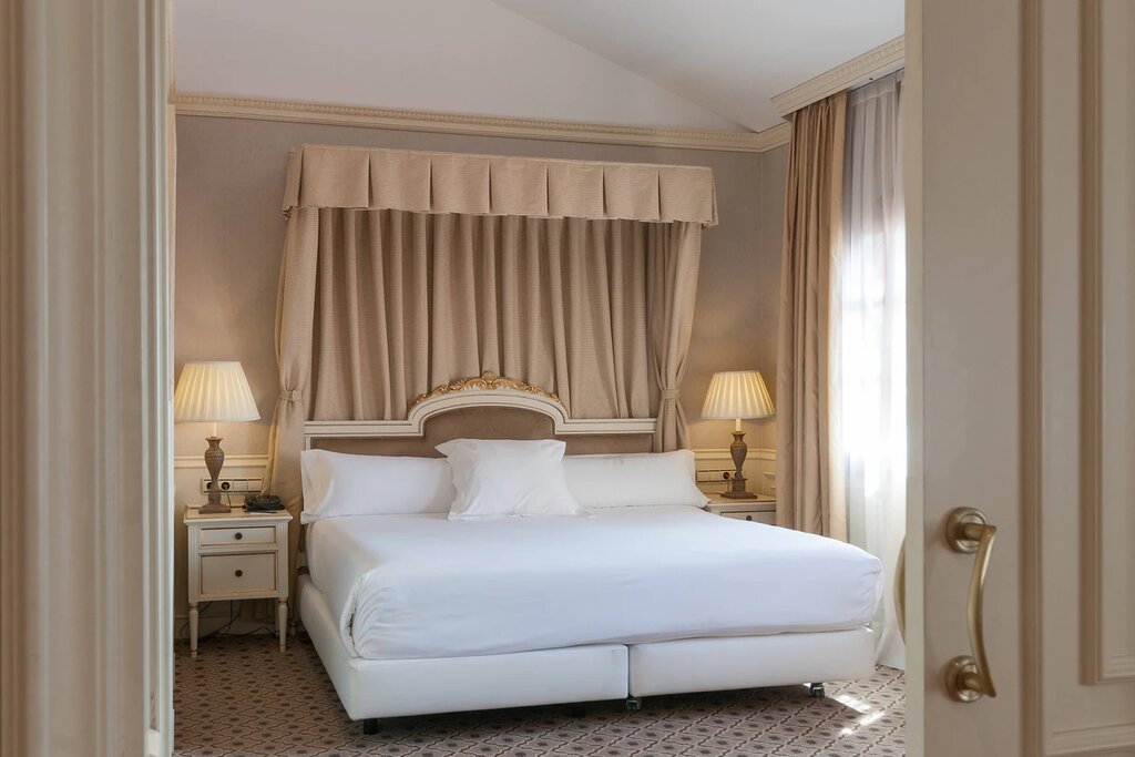 Hotel908
