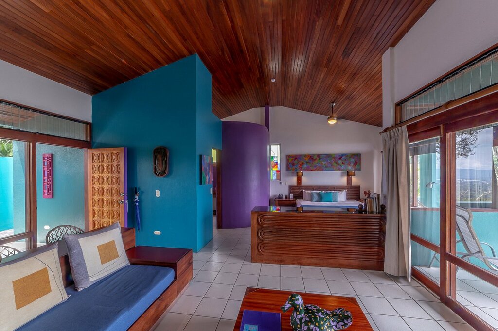 Hotel270