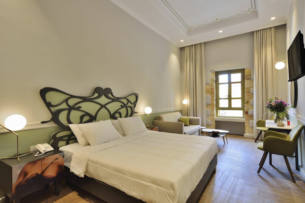 Hotel561