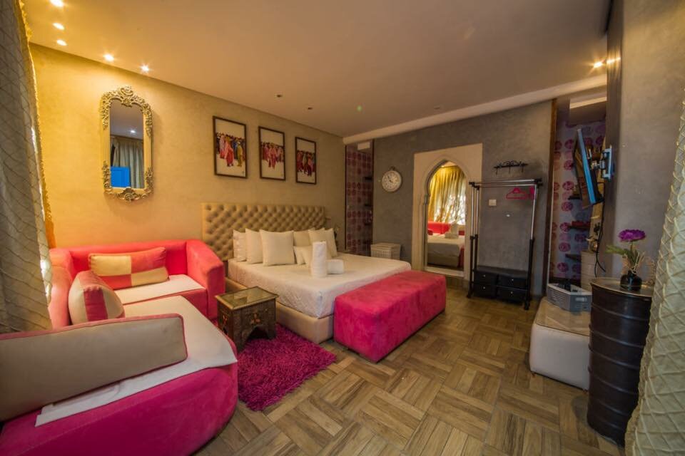 Hotel87