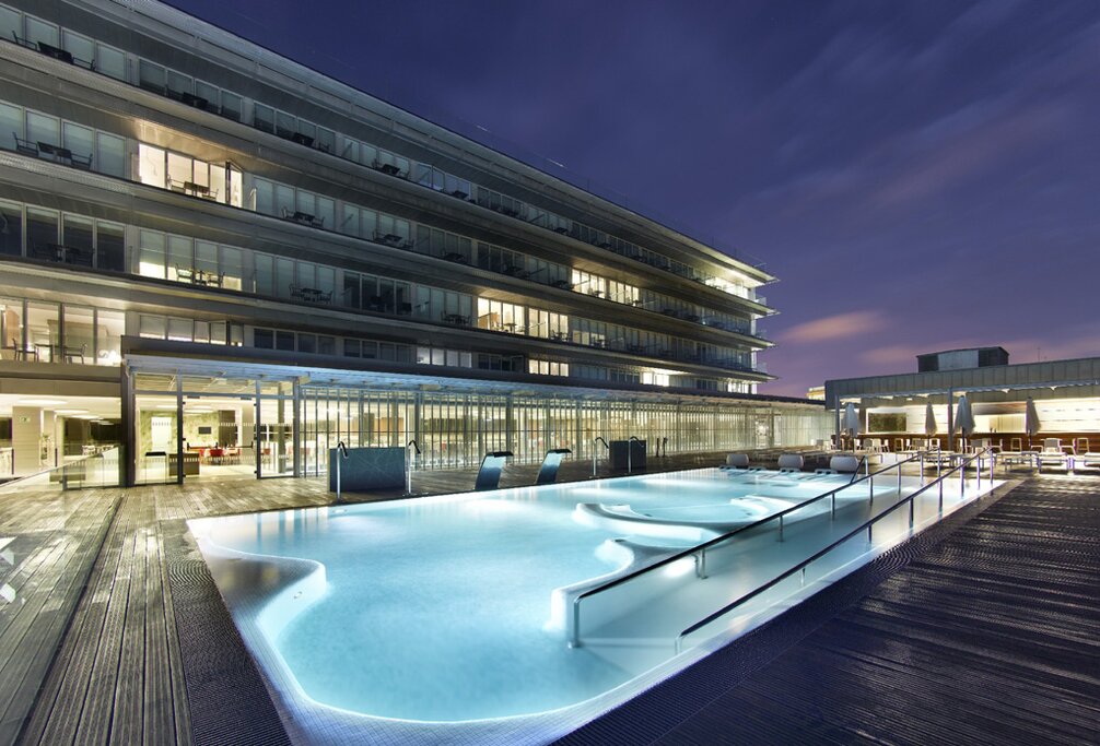 Hotel745