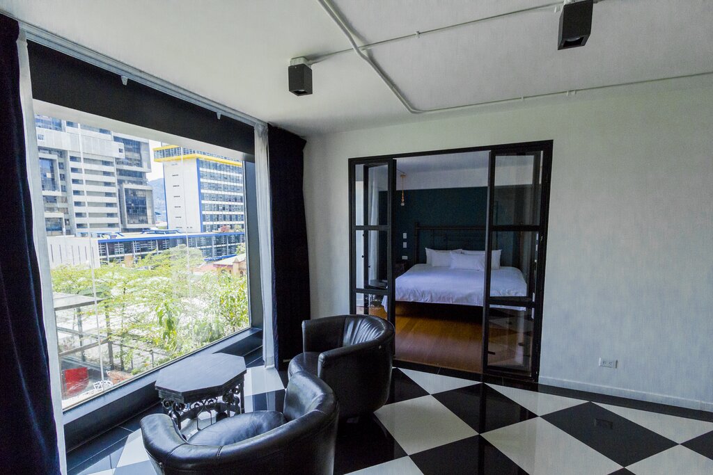 Hotel225