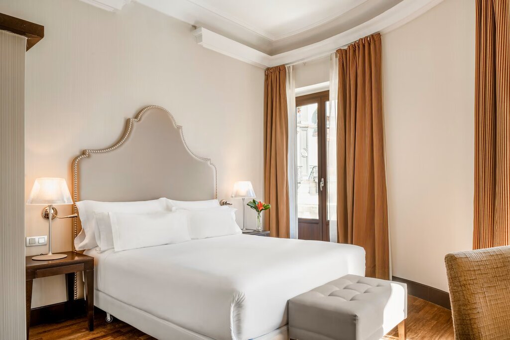 Hotel682