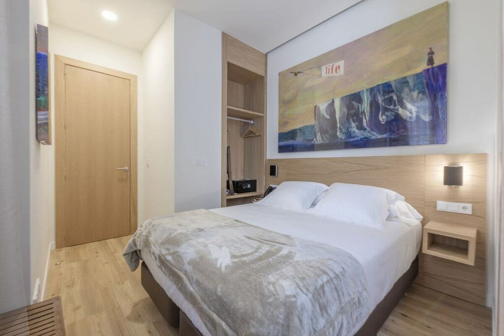 Hotel699