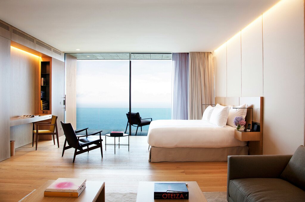 Hotel957