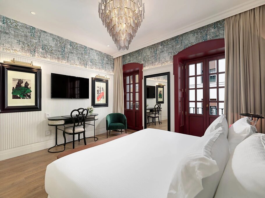 Hotel712