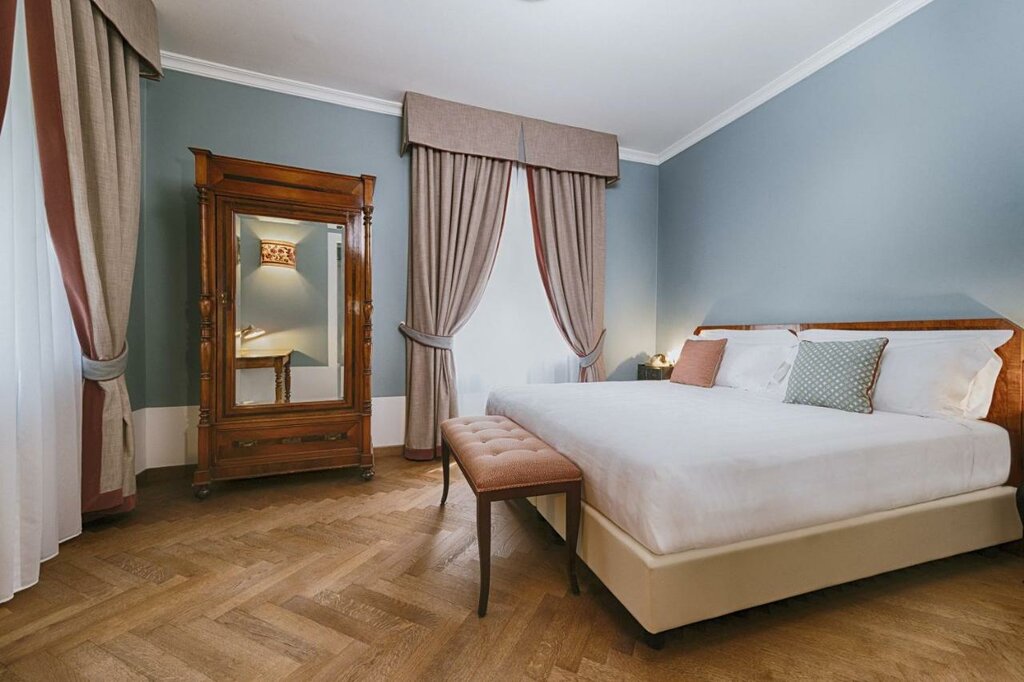 Hotel37
