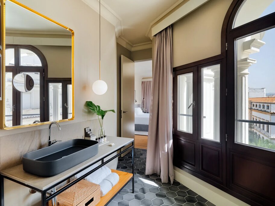 Hotel771