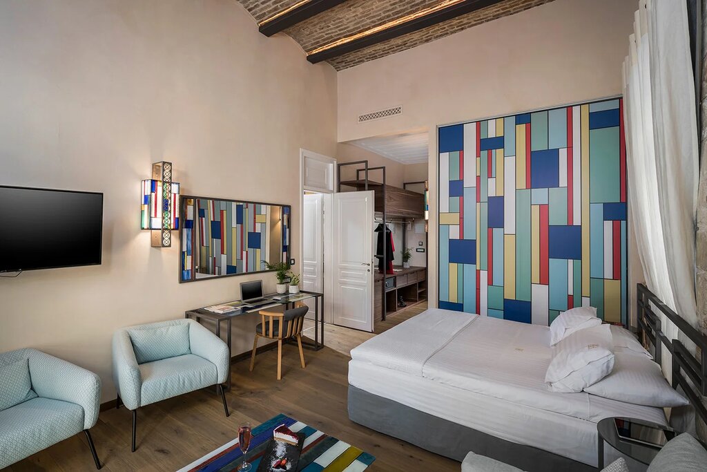 Hotel489