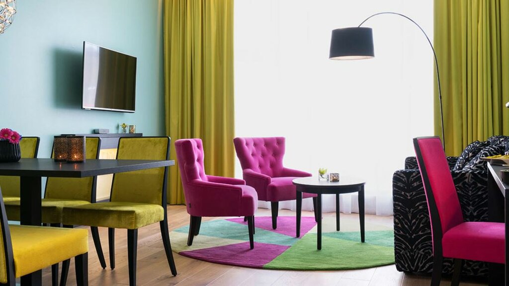 Hotel403