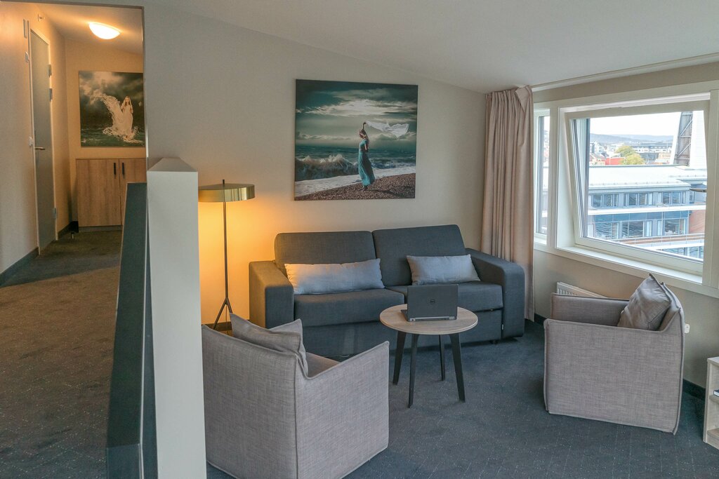Hotel366