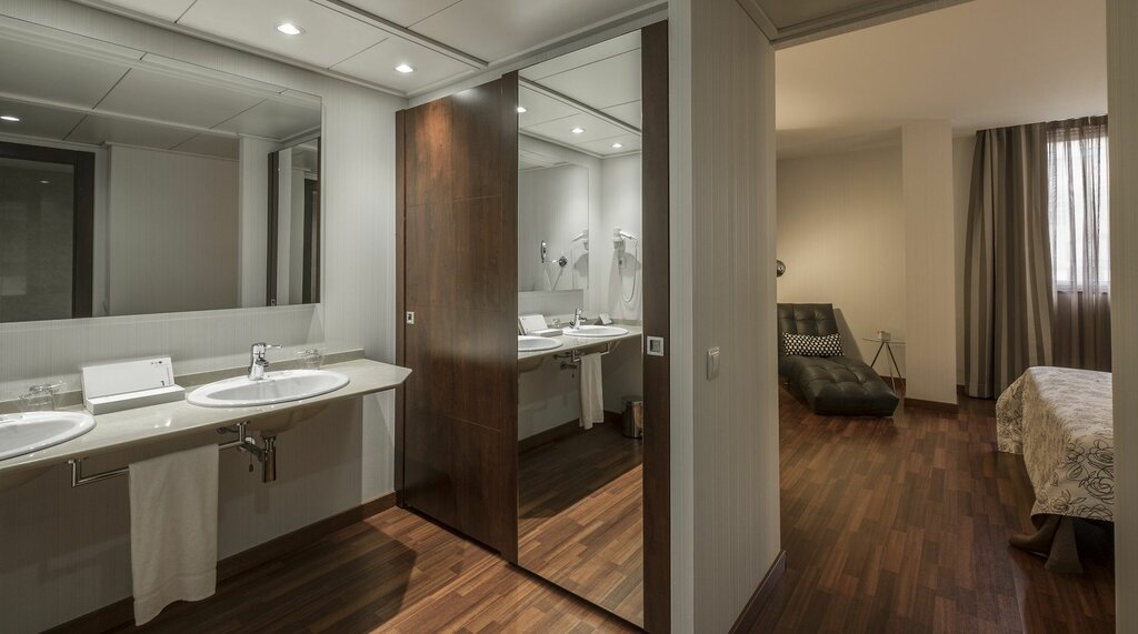 Hotel868
