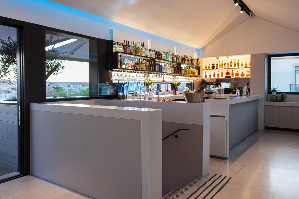 Hotel953