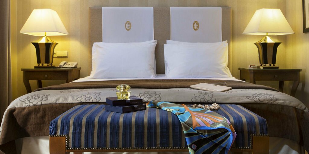 Hotel1332