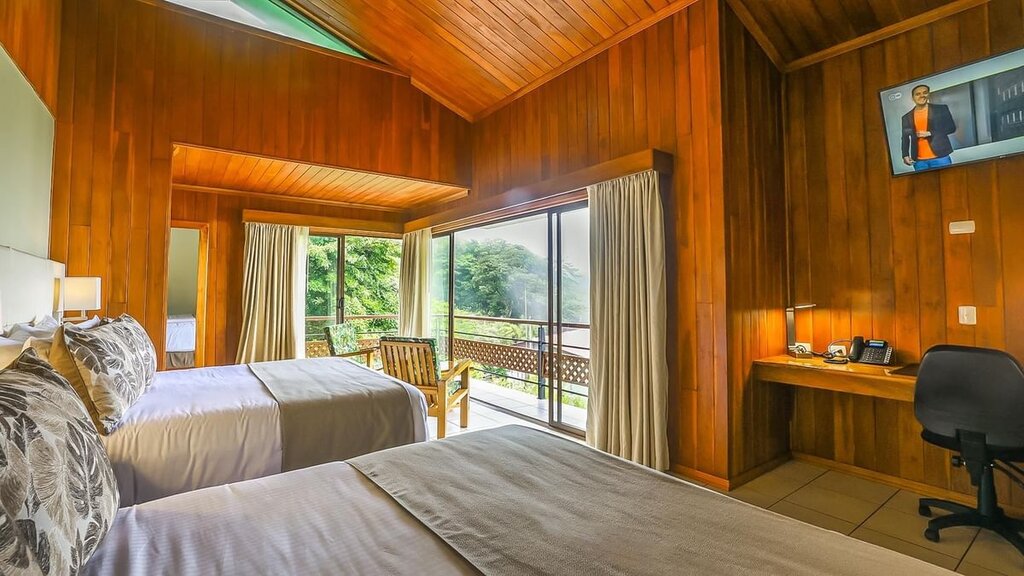 Hotel192