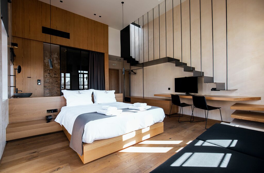 Hotel593