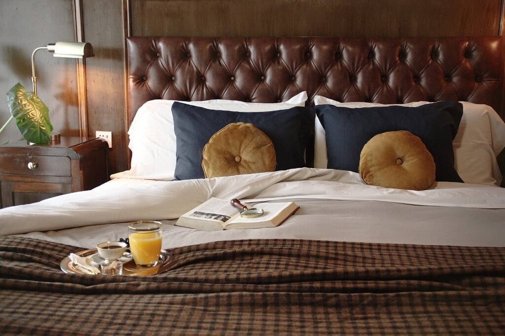 Hotel1483