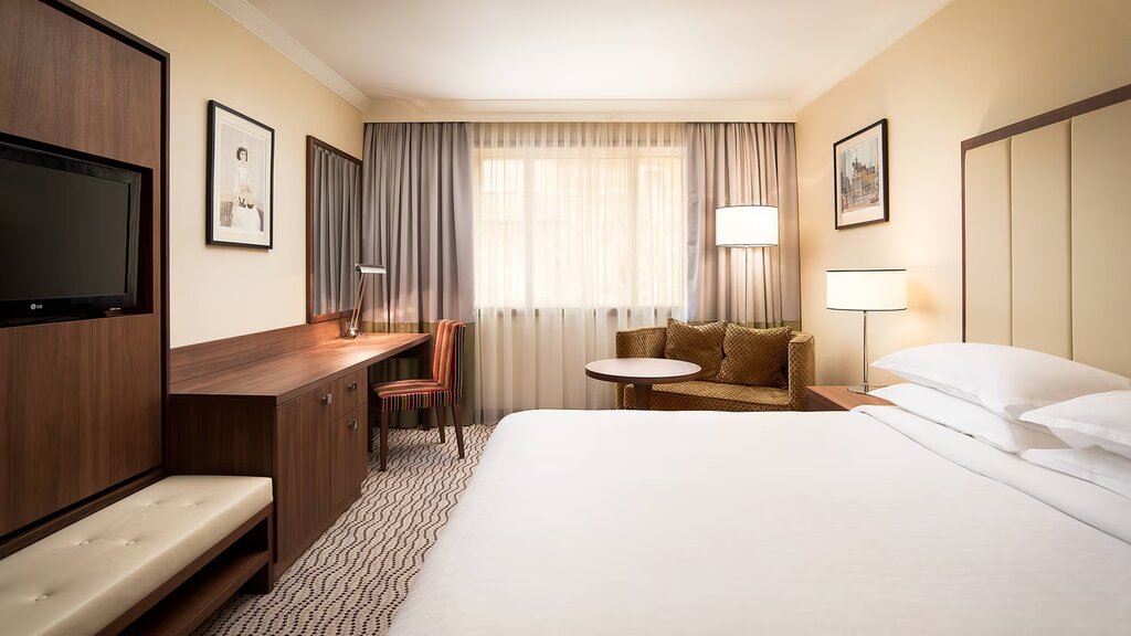 Hotel1365