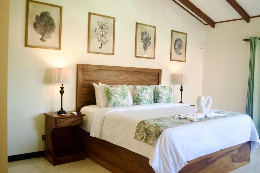 Hotel164