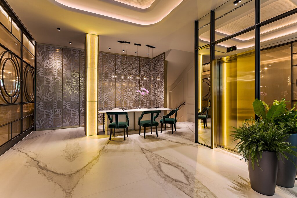 Hotel748