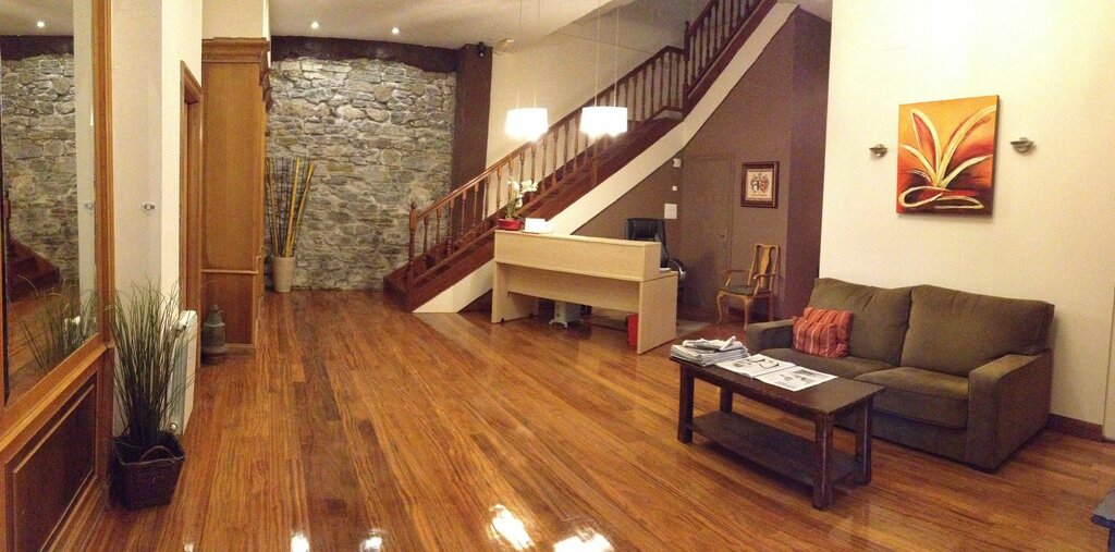 Hotel883