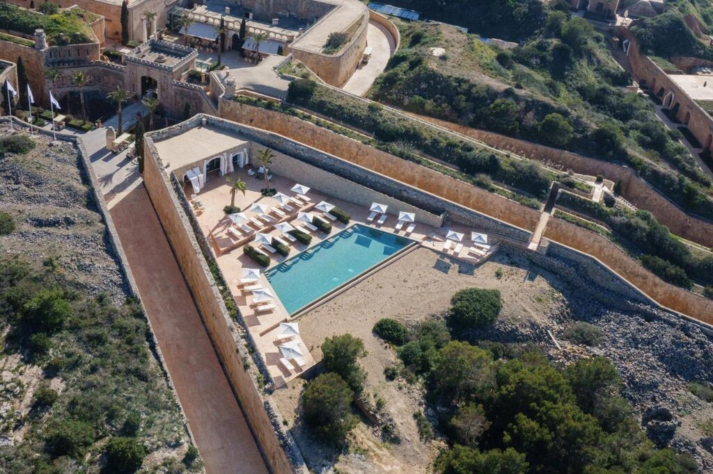 Hotel972