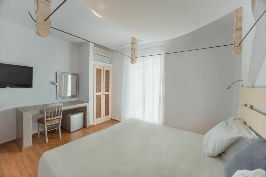Hotel537
