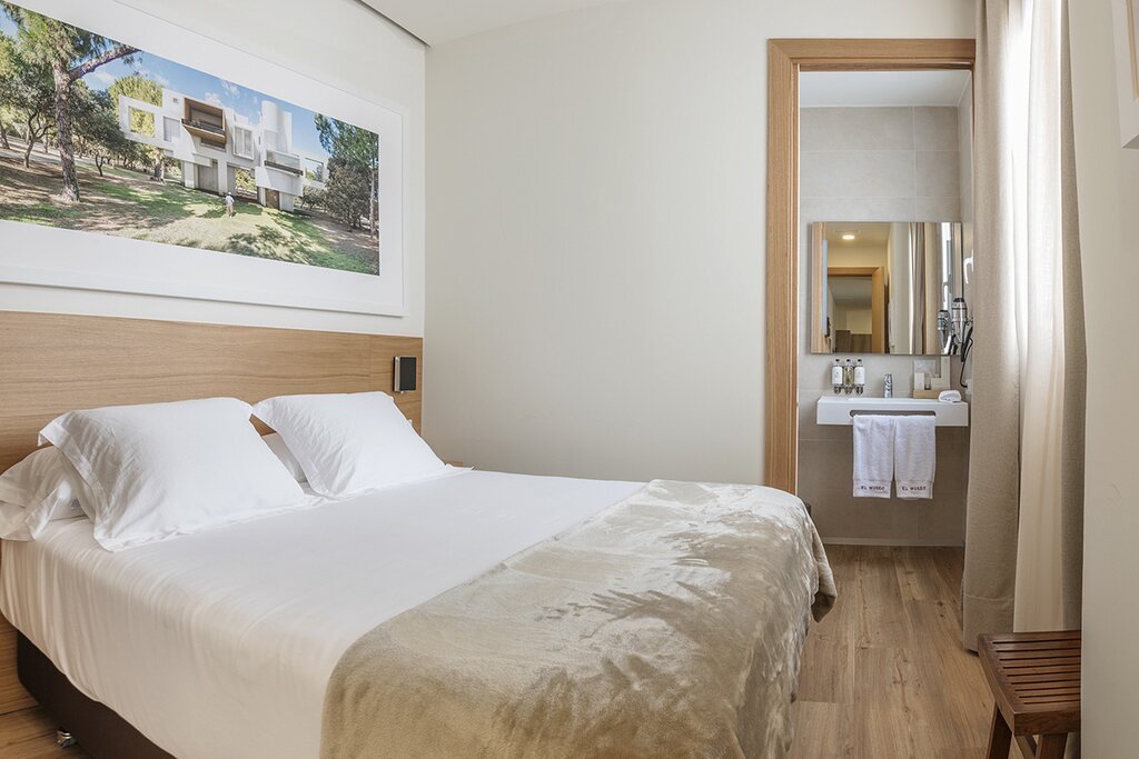 Hotel699