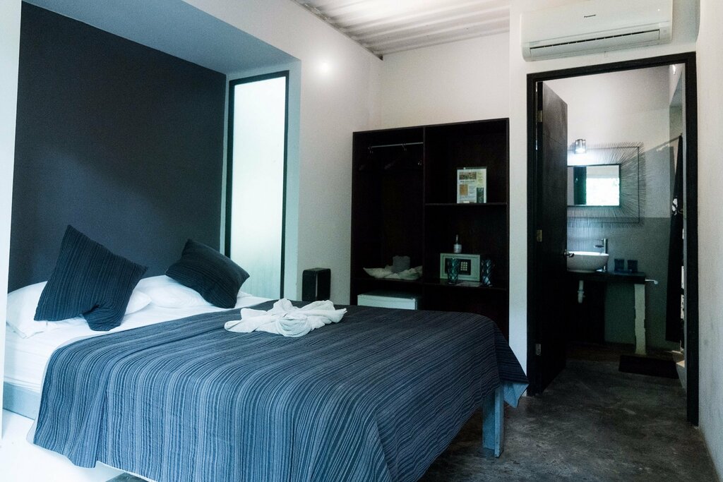Hotel335