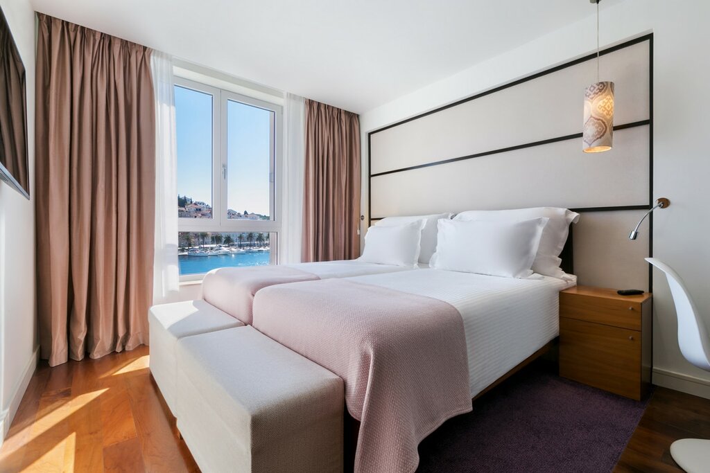 Hotel1327