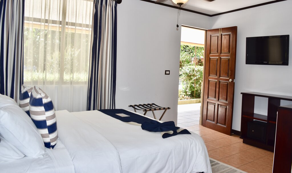Hotel213