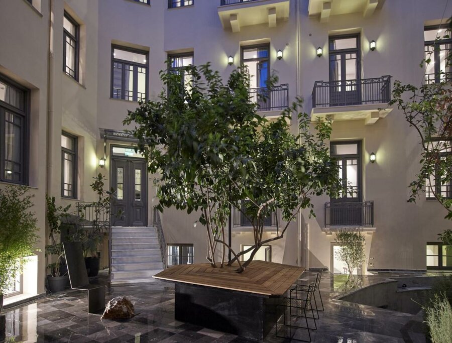 Hotel598