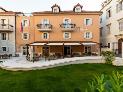 Hotel1348