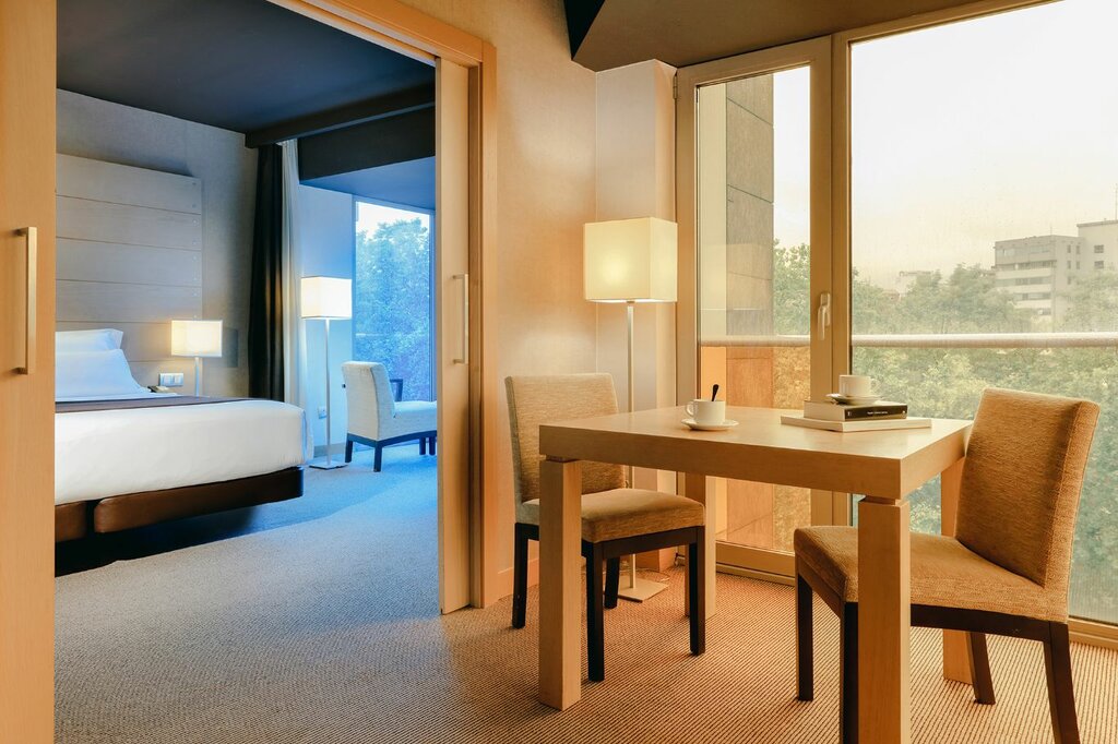 Hotel764