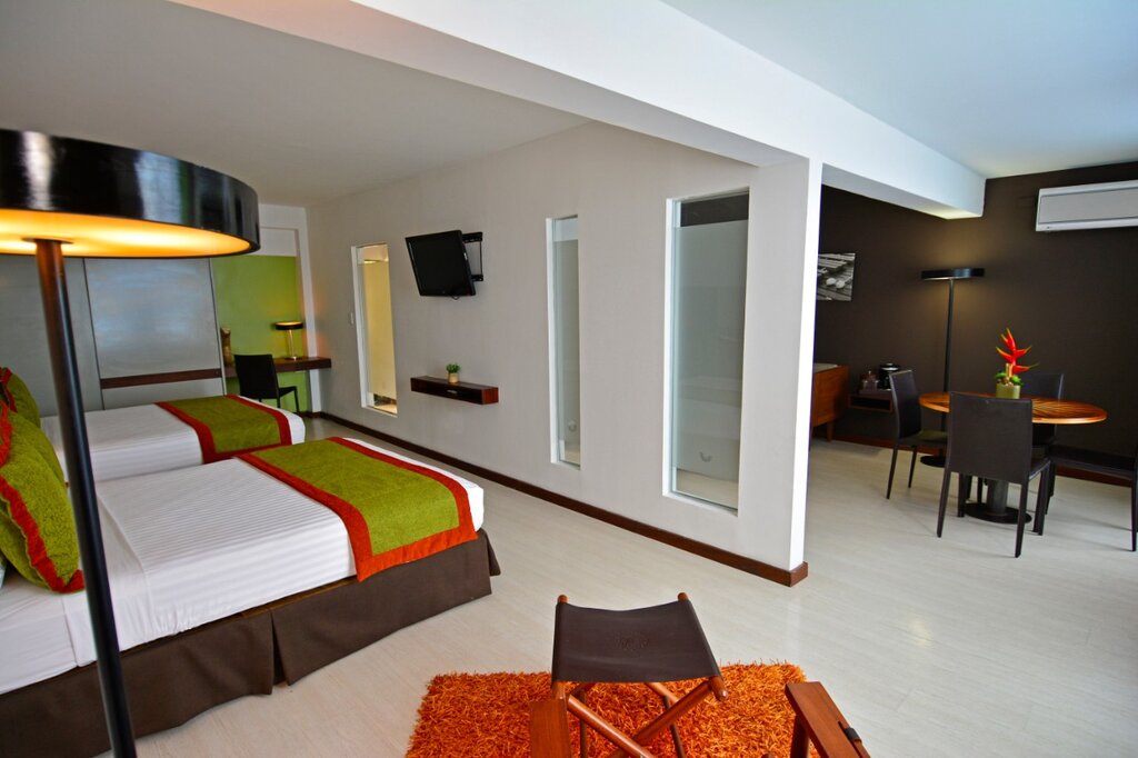 Hotel263