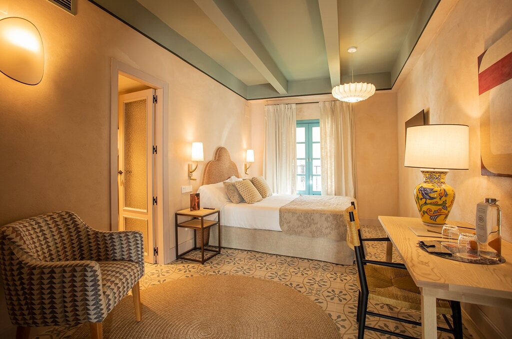 Hotel765